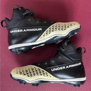 Under Armour High Top Spikes Cream and Black Size 8 Lace Up Sports Shoe Athletic